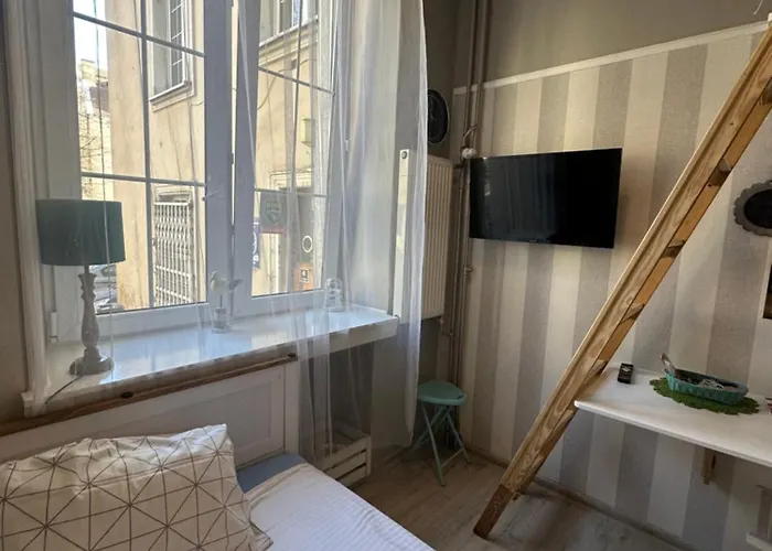 Przytulna Kawalerka Z Antresola W Sercu Gdanska דירה גדנסק